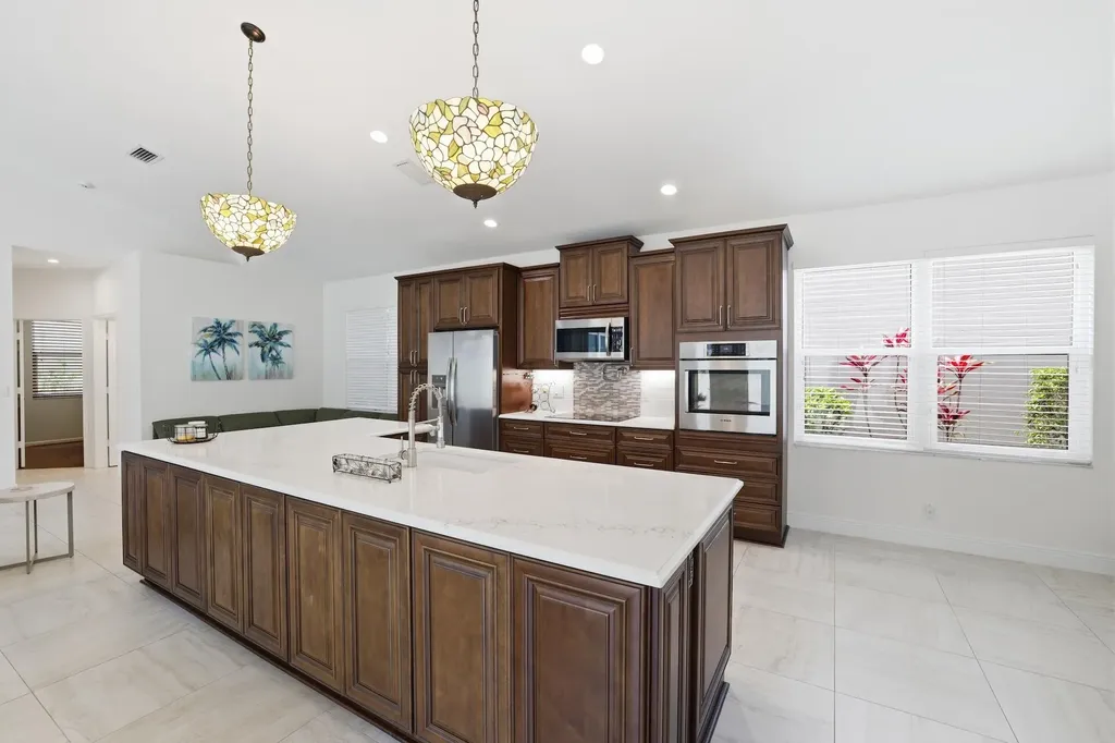 5056 Ventura Drive Delray Beach FL 33484