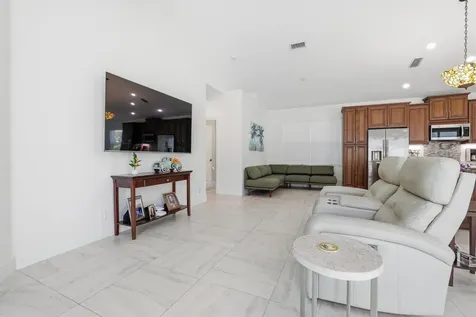 5056 Ventura Drive Delray Beach FL 33484