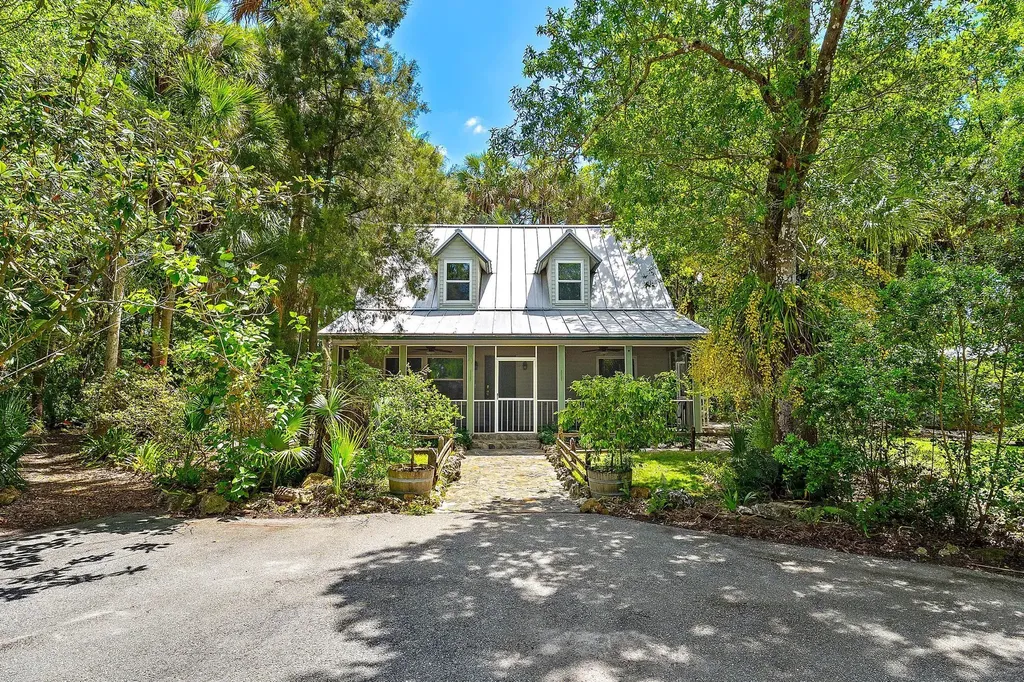 15740 N 99th Street Street N The Acreage FL 33412