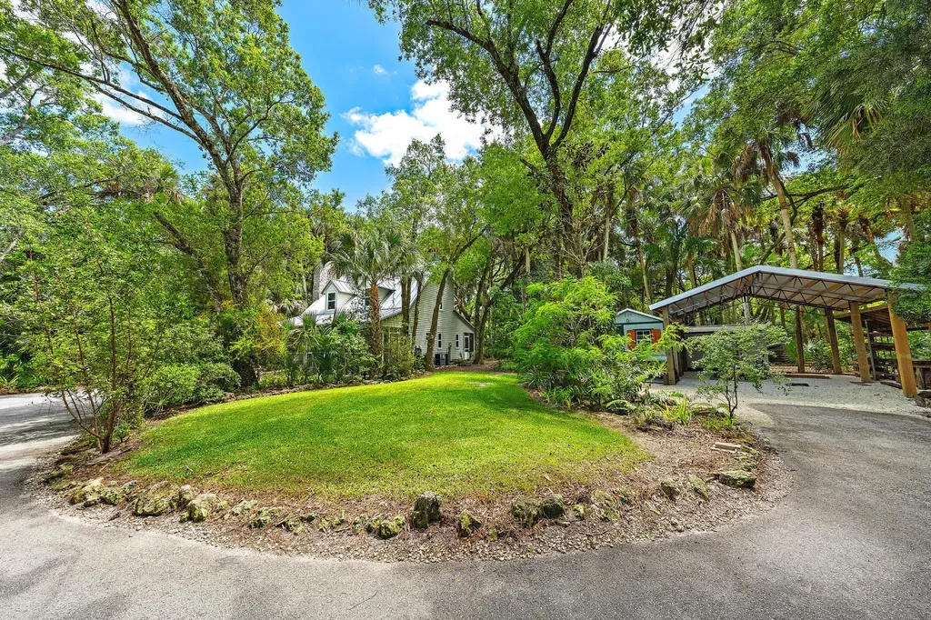 15740 N 99th Street Street N The Acreage FL 33412