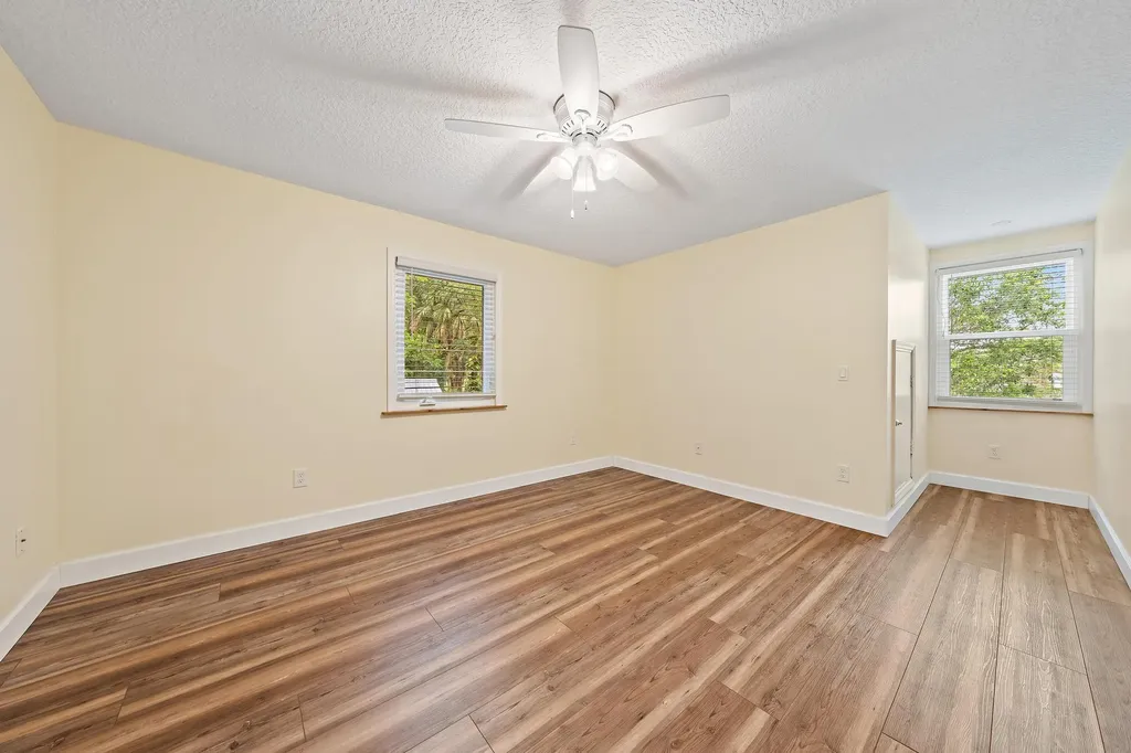15740 N 99th Street Street N The Acreage FL 33412