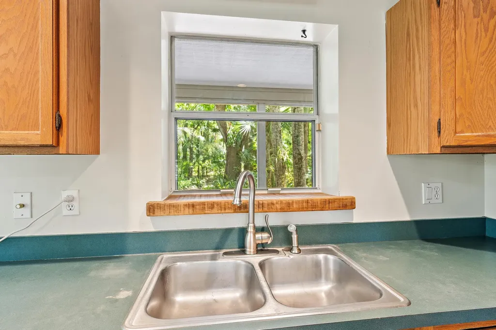 15740 N 99th Street Street N The Acreage FL 33412