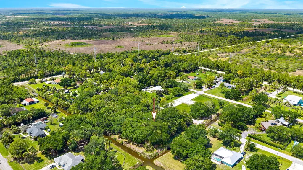 15740 N 99th Street Street N The Acreage FL 33412