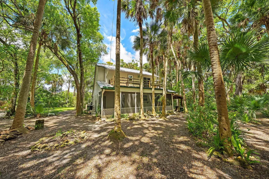 15740 N 99th Street Street N The Acreage FL 33412