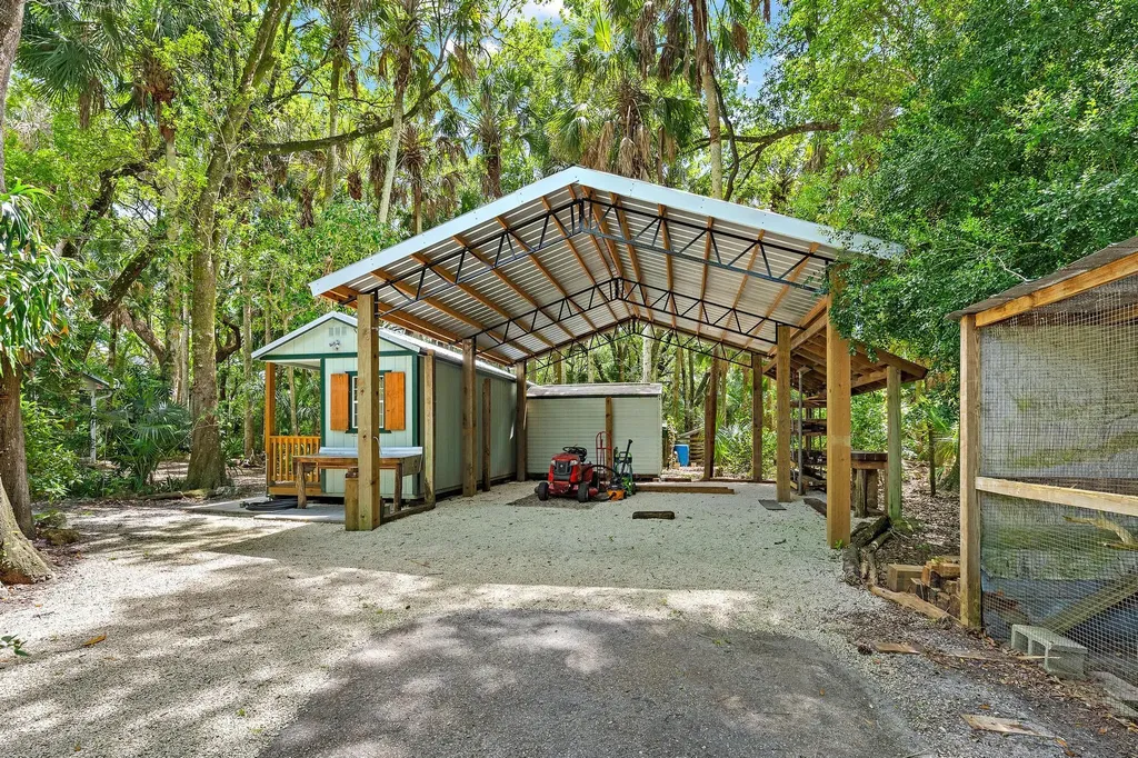 15740 N 99th Street Street N The Acreage FL 33412