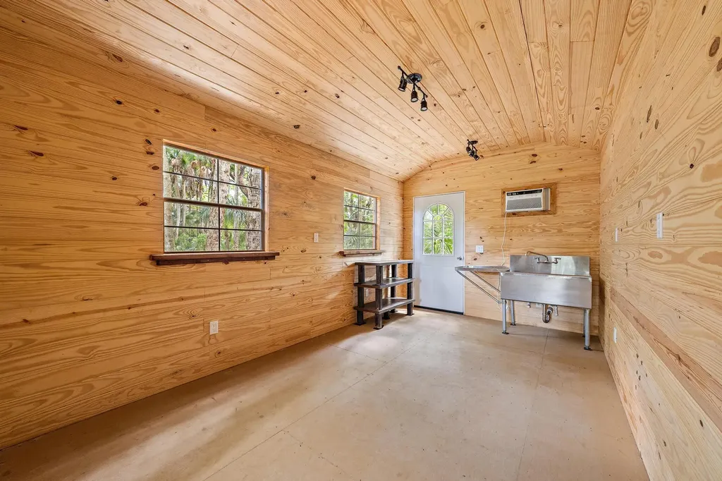 15740 N 99th Street Street N The Acreage FL 33412