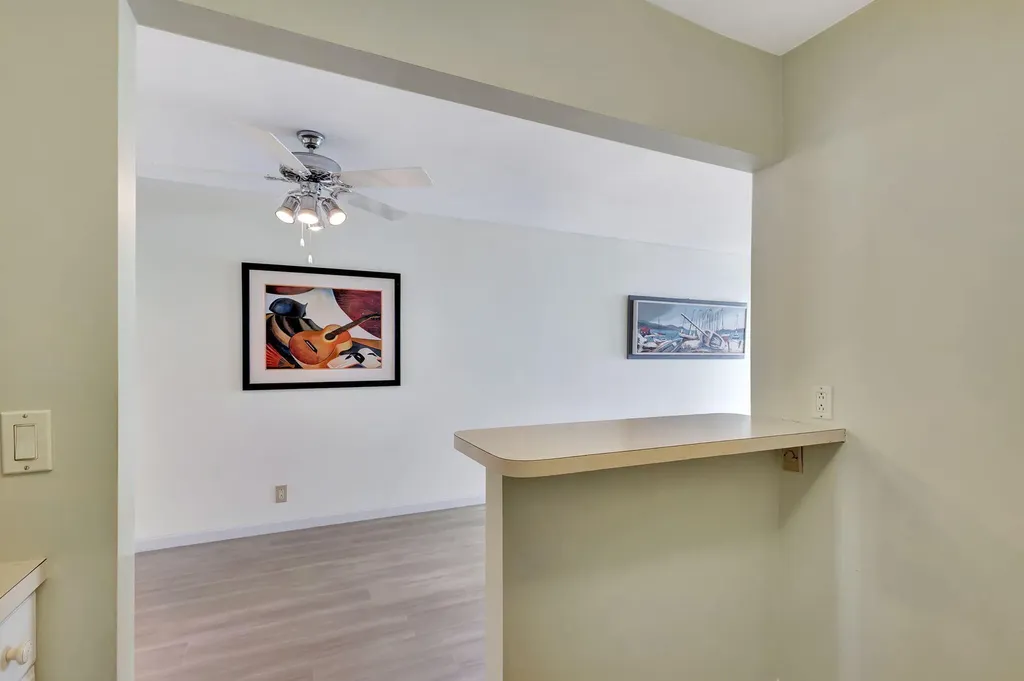 100 Shore Court North Palm Beach FL 33408