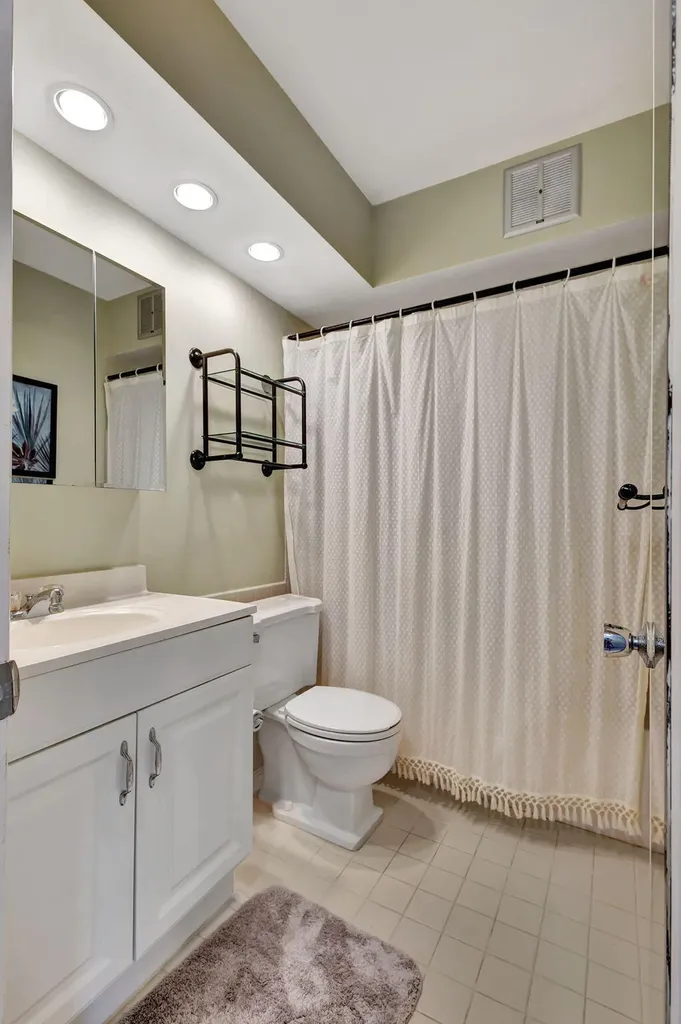 100 Shore Court North Palm Beach FL 33408