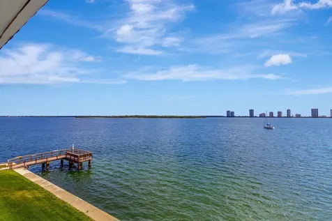 100 Shore Court North Palm Beach FL 33408