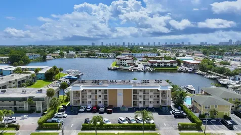 312 Northlake Drive North Palm Beach FL 33408