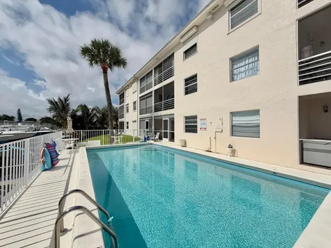 312 Northlake Drive North Palm Beach FL 33408