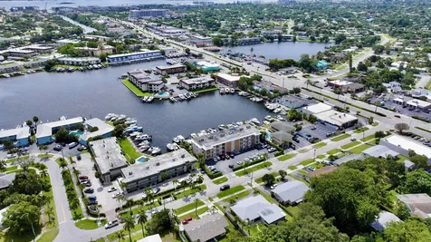 312 Northlake Drive North Palm Beach FL 33408