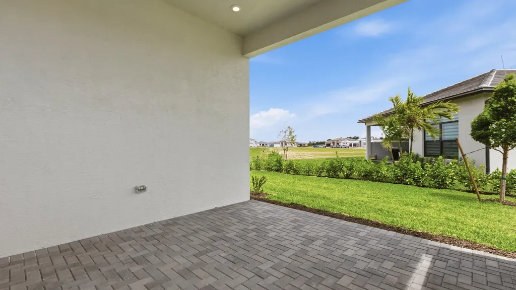 5084 Lido Key Lane Westlake FL 33470