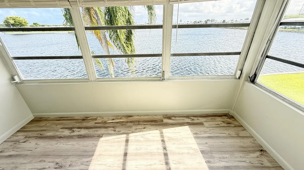 1114 Lake Terrace Boynton Beach FL 33426