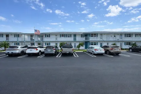 1114 Lake Terrace Boynton Beach FL 33426