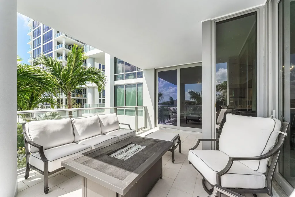 2 Water Club Way North Palm Beach FL 33408