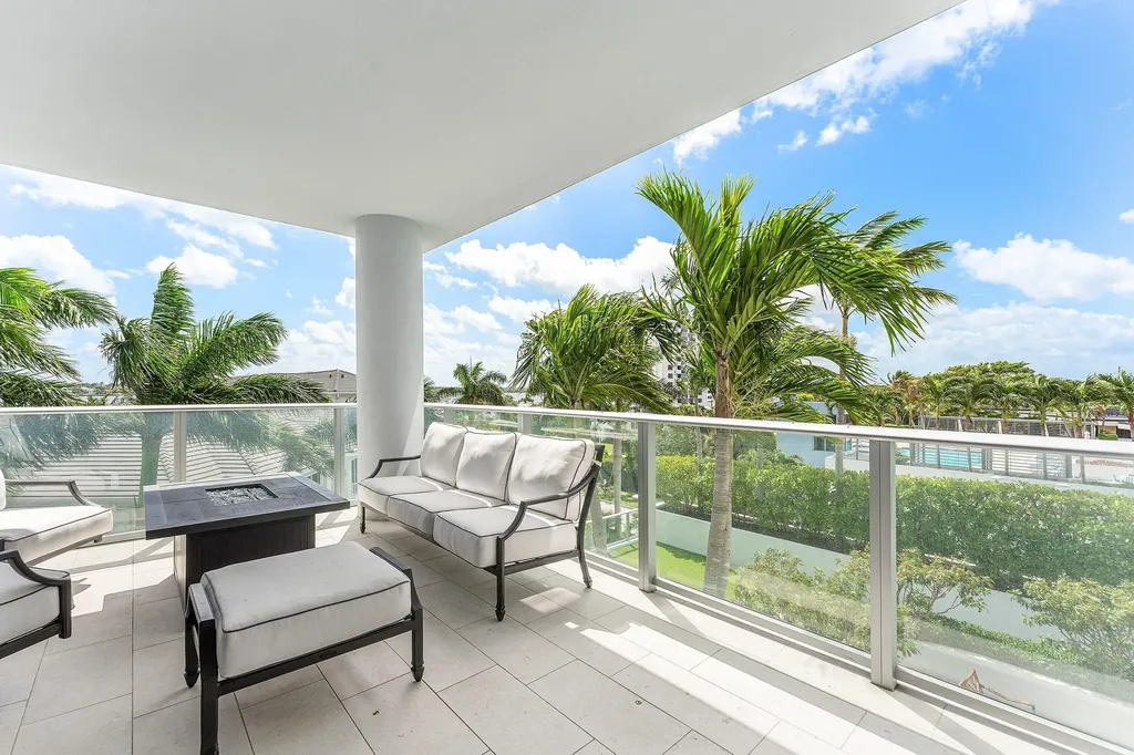 2 Water Club Way North Palm Beach FL 33408