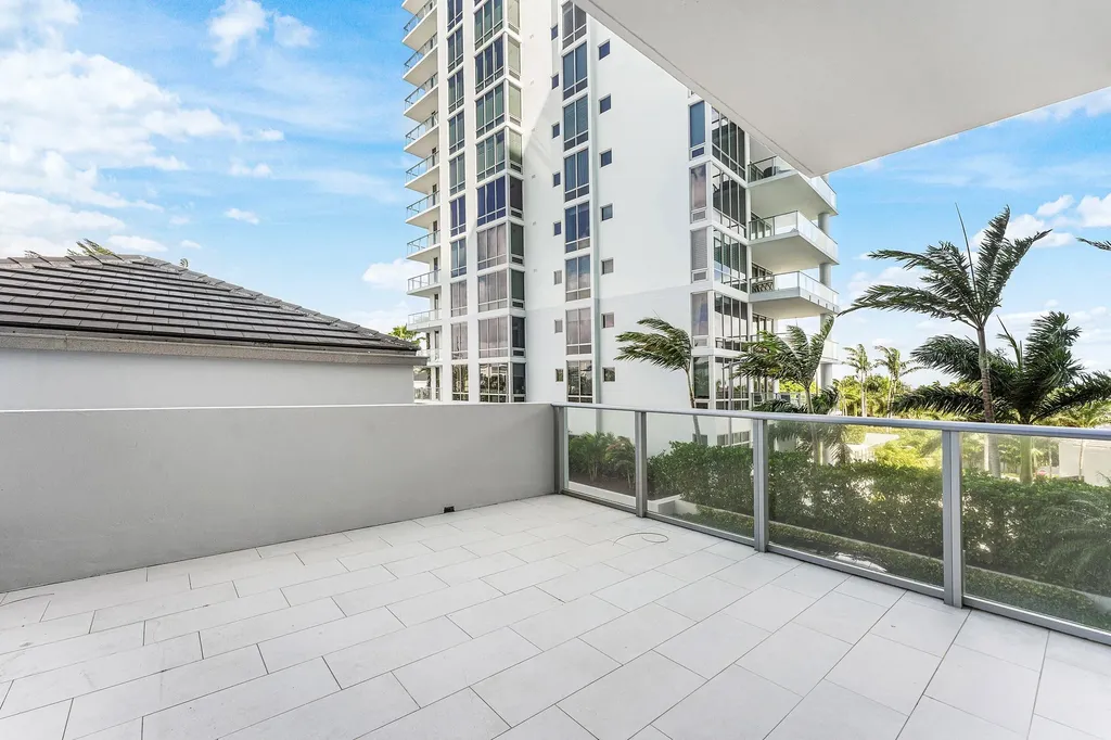 2 Water Club Way North Palm Beach FL 33408