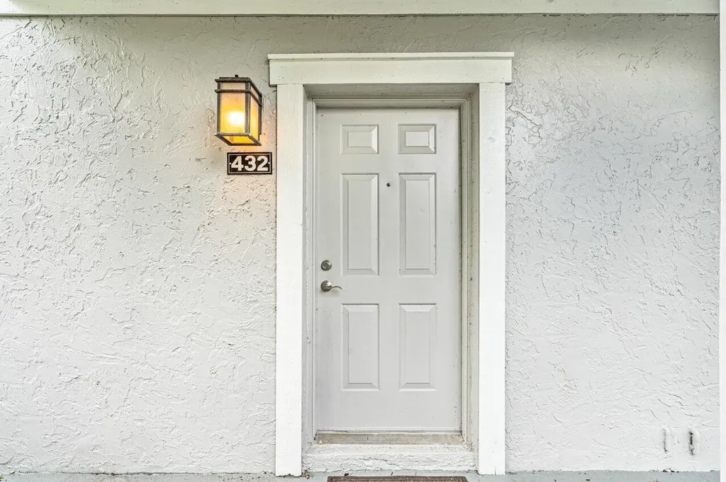 11863 Wimbledon Circle Wellington FL 33414