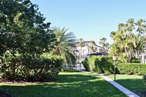 11863 Wimbledon Circle Wellington FL 33414
