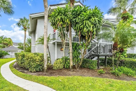 11863 Wimbledon Circle Wellington FL 33414