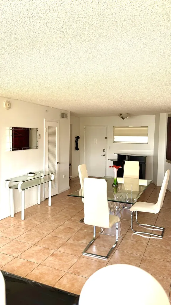 1881 Washington Avenue Miami Beach FL 33139
