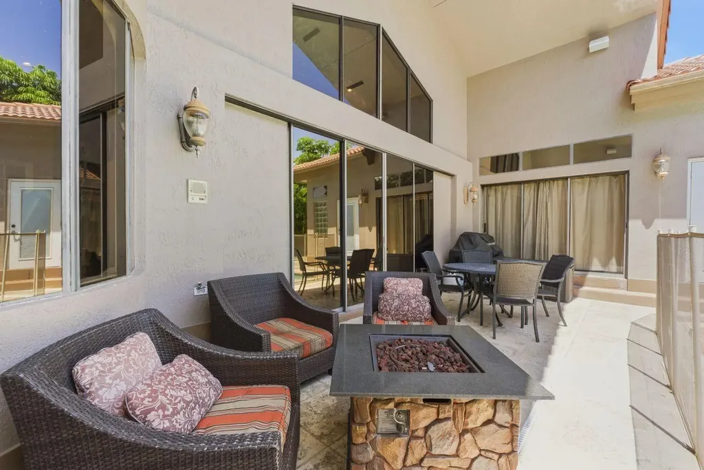 4654 NW 26th Way Boca Raton FL 33434