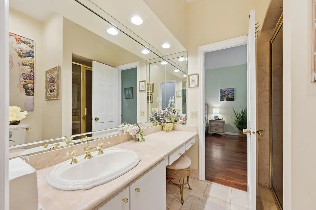 9001 N Lake Dasha Drive Plantation FL 33324