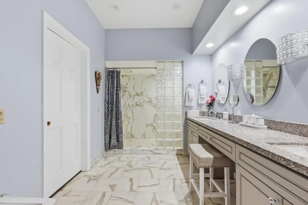9001 N Lake Dasha Drive Plantation FL 33324