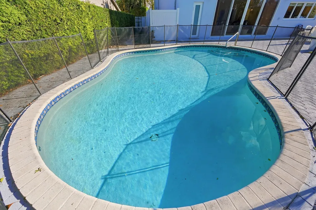 9001 N Lake Dasha Drive Plantation FL 33324