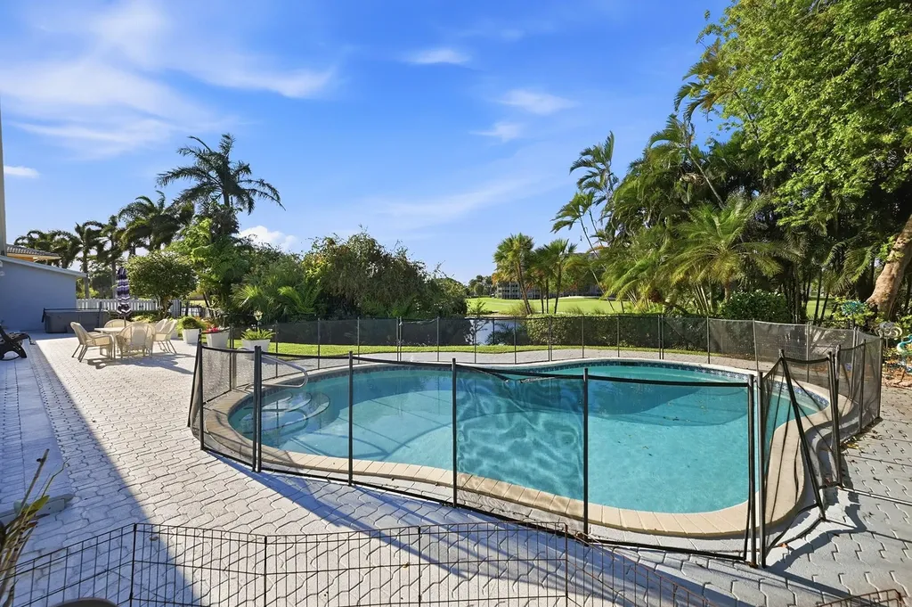 9001 N Lake Dasha Drive Plantation FL 33324