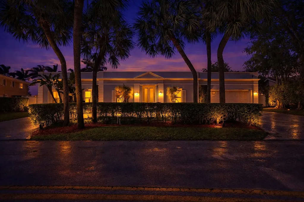 9001 N Lake Dasha Drive Plantation FL 33324