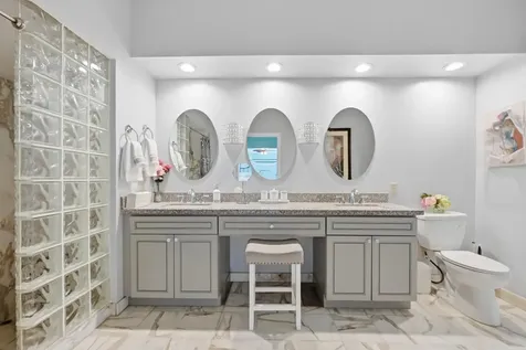 9001 N Lake Dasha Drive Plantation FL 33324