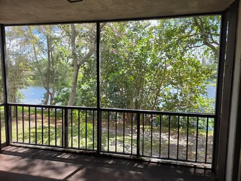 3720 Inverrary Drive Lauderhill FL 33319