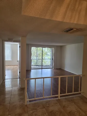 3720 Inverrary Drive Lauderhill FL 33319