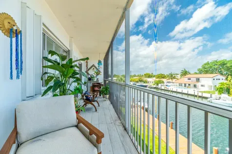 2841 NE 33rd Court Fort Lauderdale FL 33306