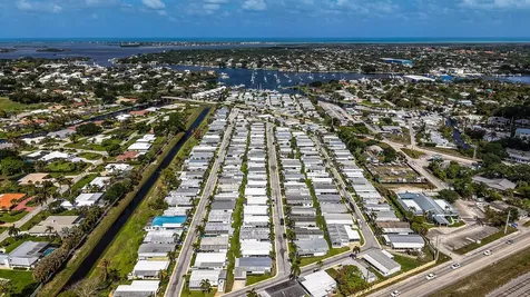 4300 SE Saint Lucie Boulevard Stuart FL 34997