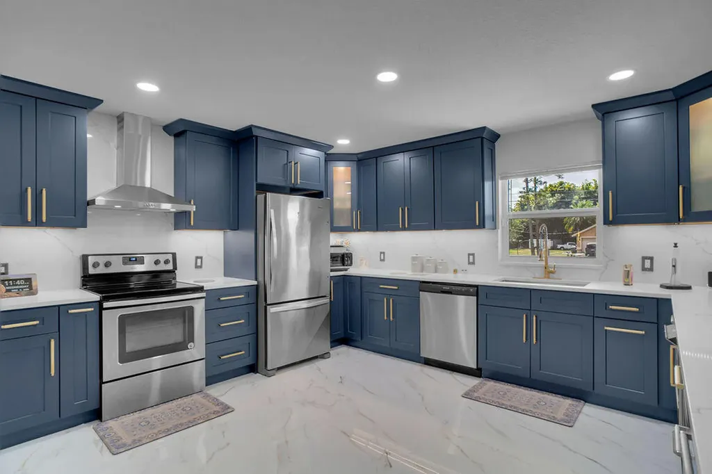 18057 N 40th Run N The Acreage FL 33470