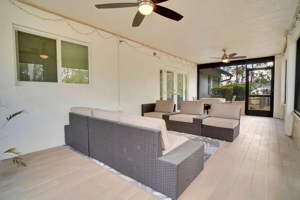 18057 N 40th Run N The Acreage FL 33470