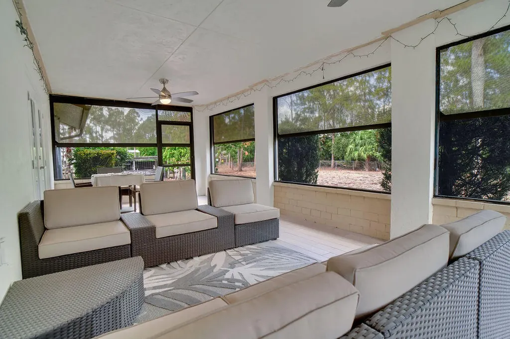 18057 N 40th Run N The Acreage FL 33470