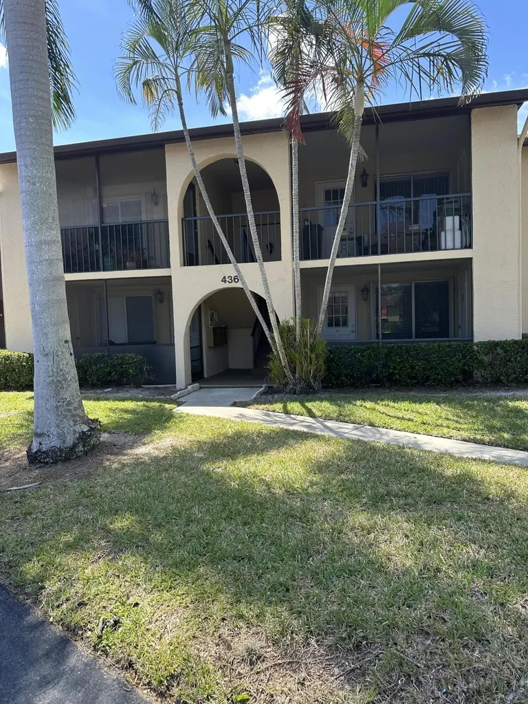 436 Pine Glen Lane Greenacres FL 33463