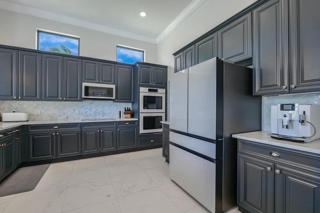 4377 SW 140th Avenue Davie FL 33330