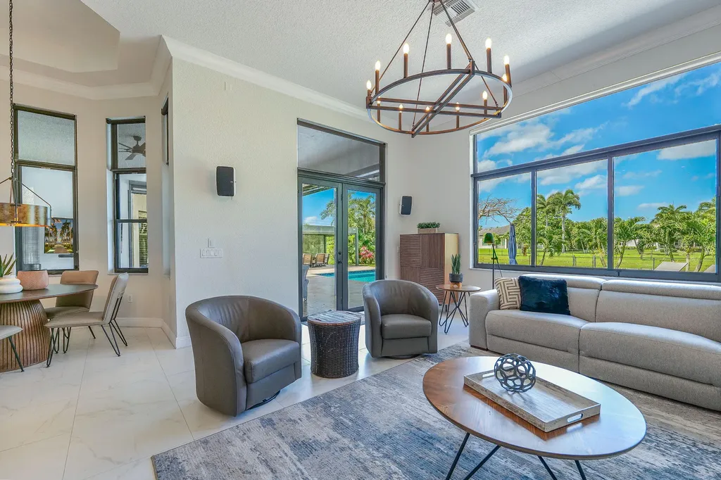 4377 SW 140th Avenue Davie FL 33330