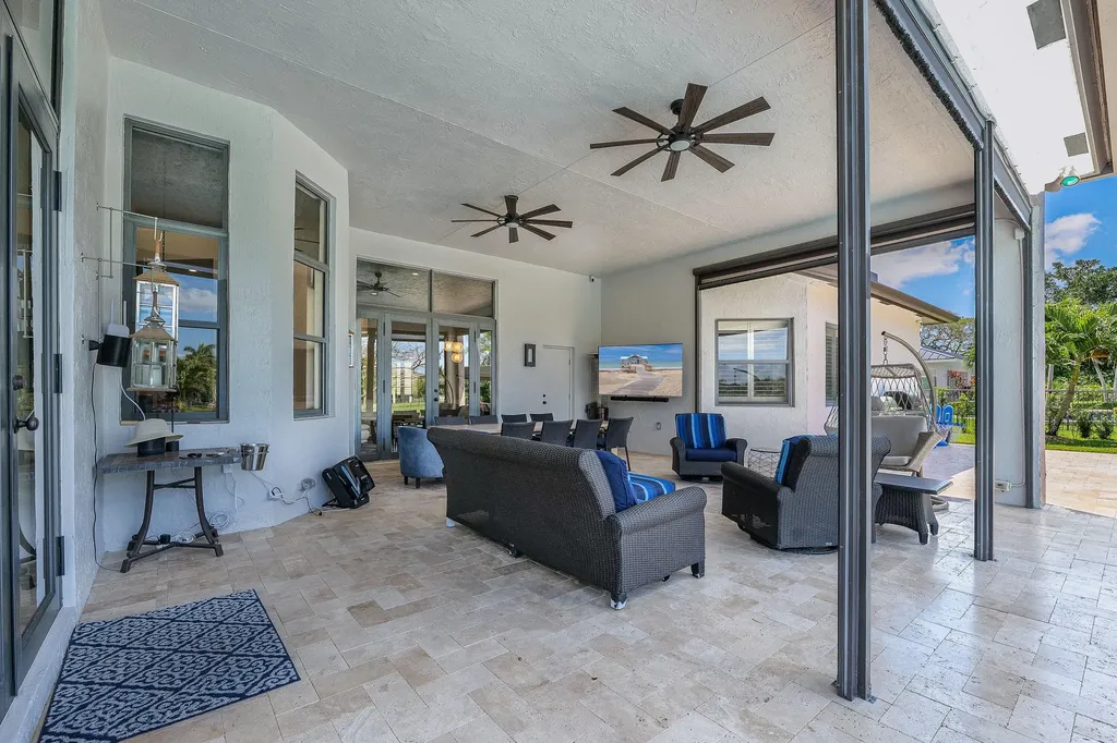 4377 SW 140th Avenue Davie FL 33330