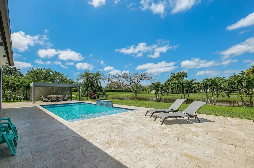 4377 SW 140th Avenue Davie FL 33330