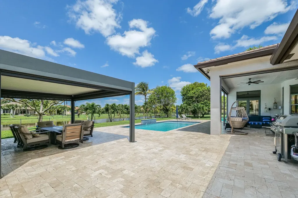 4377 SW 140th Avenue Davie FL 33330
