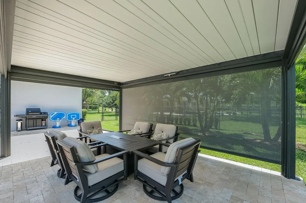 4377 SW 140th Avenue Davie FL 33330