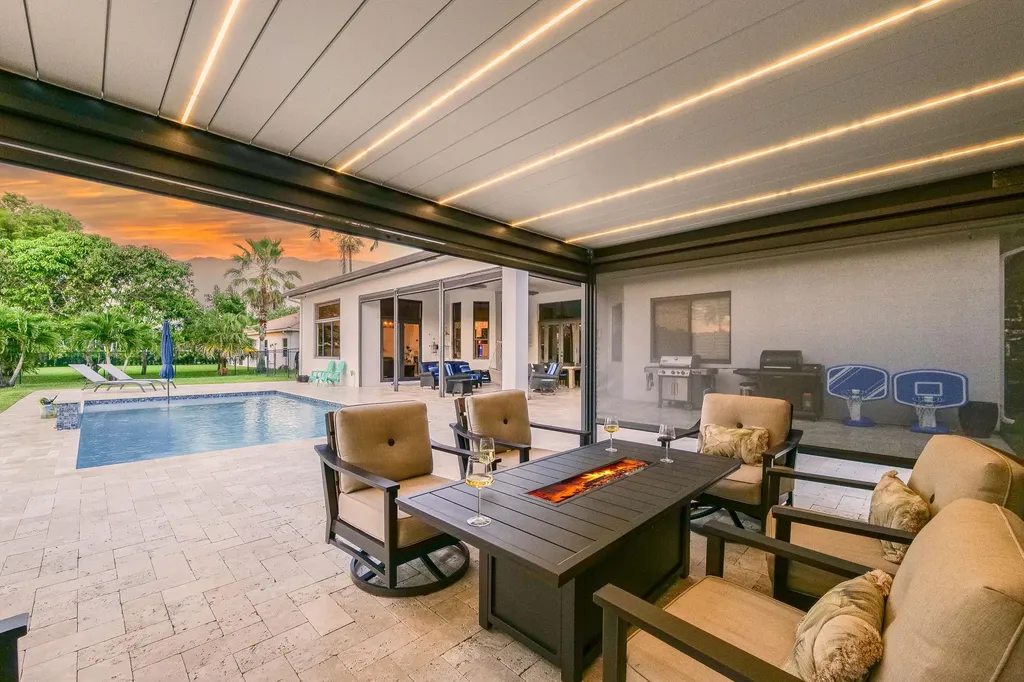 4377 SW 140th Avenue Davie FL 33330