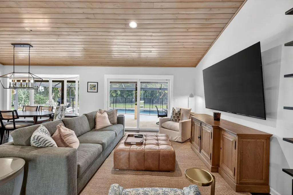19546 Red Gum Trail Jupiter FL 33458