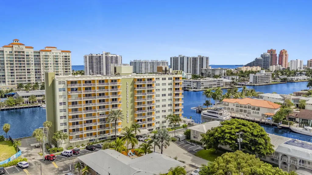 2900 NE 30 Street Fort Lauderdale FL 33306